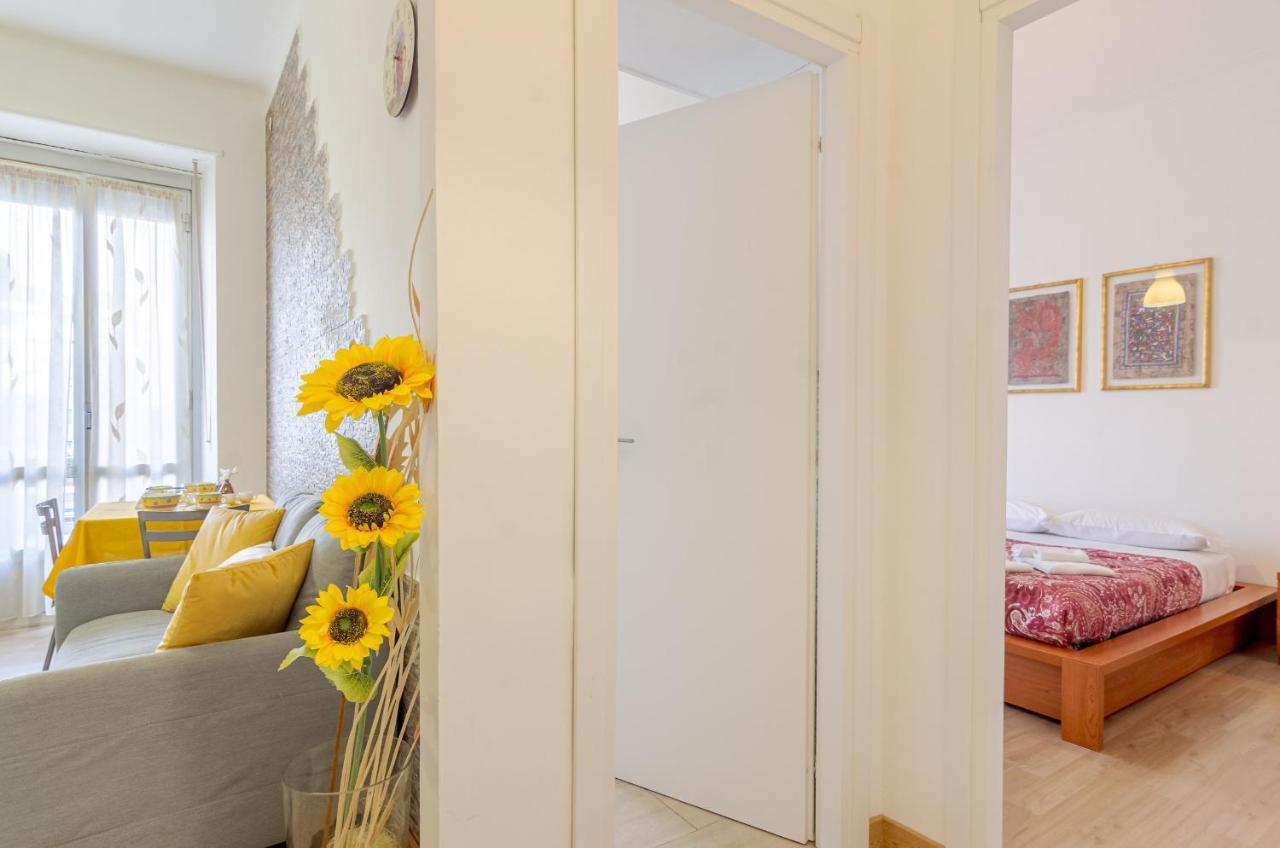 Cenisia District : Bright Sunflower Mini Flat Torino Kültér fotó